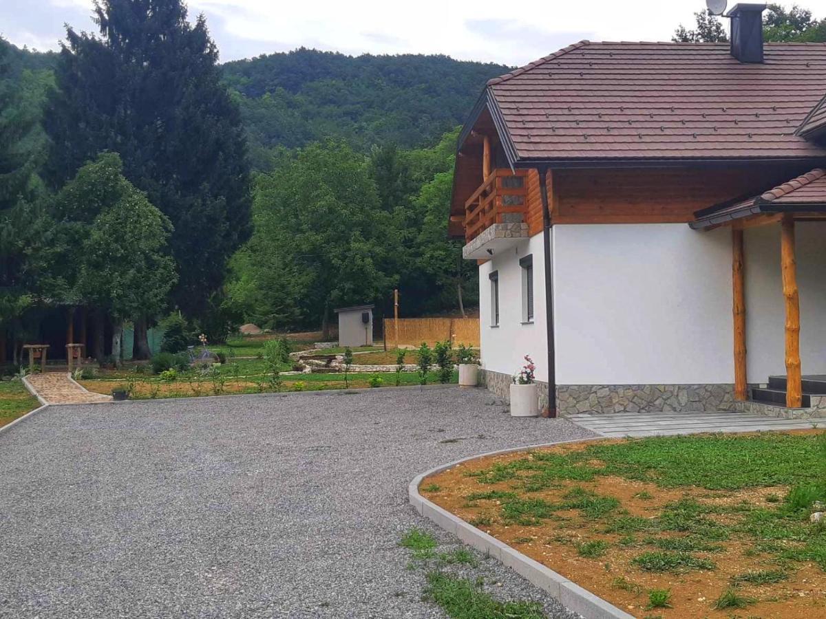 Vila Vacation House Studenac Bihać Exteriér fotografie