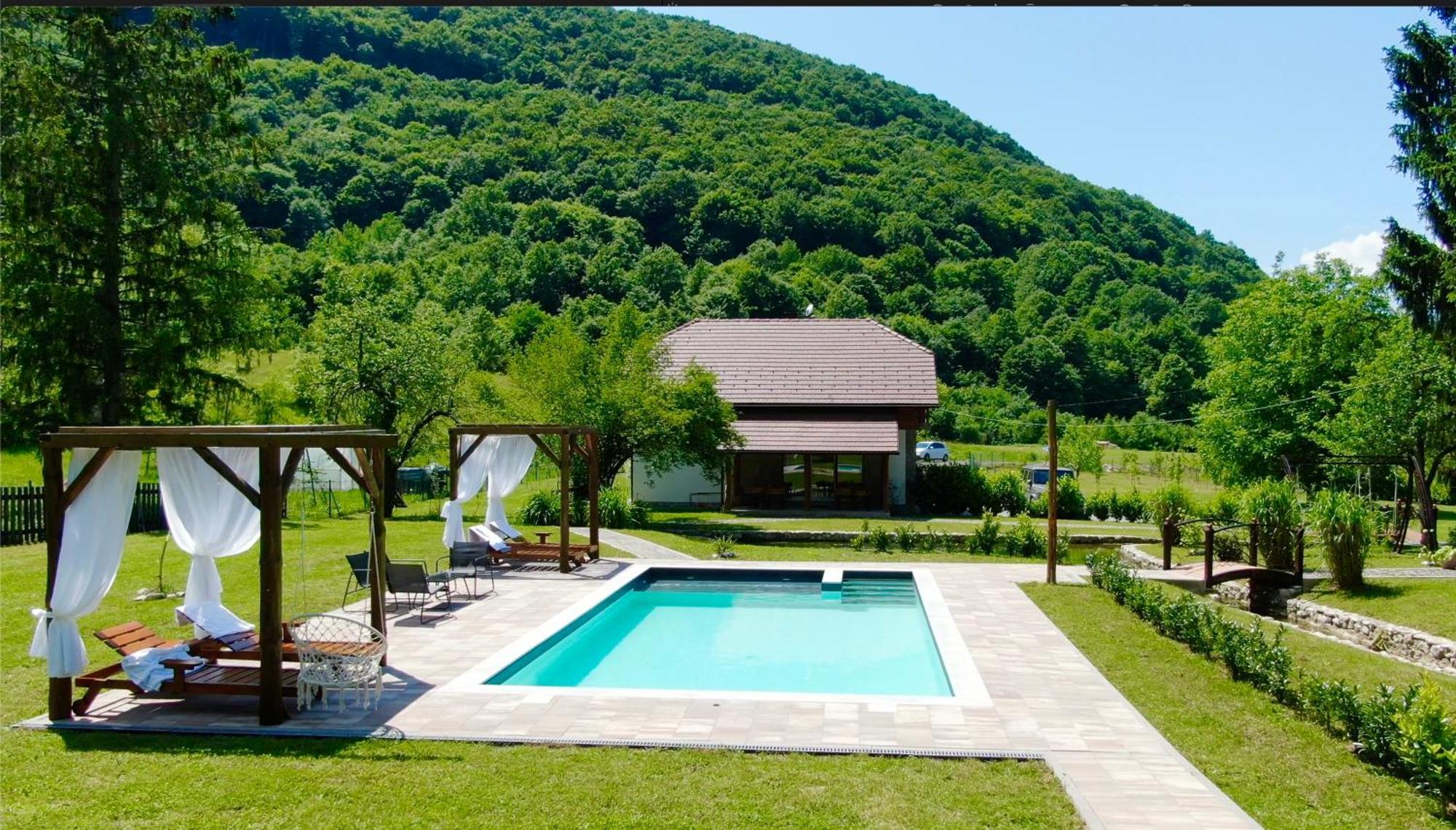 Vila Vacation House Studenac Bihać Exteriér fotografie